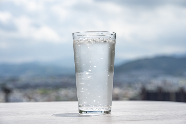 夏の水分補給での注意点は？状況にあった飲み物を早めに摂取
