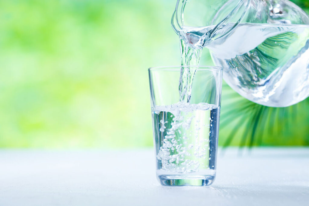 夏におすすめの水分補給！汗と体内水分の関係性を考えよう